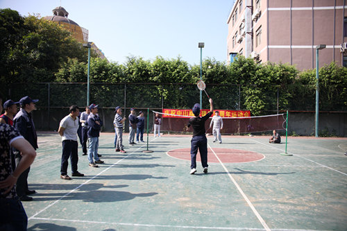 激烈的羽毛球賽場(chǎng) 激烈的羽毛球賽場(chǎng)